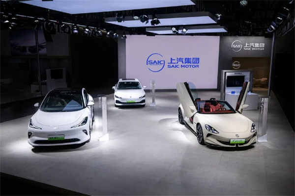 破曉之聲：上汽新年賀詞中的改革新象與時(shí)代回響